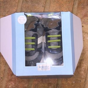 Robeez 12-18 months super sporty